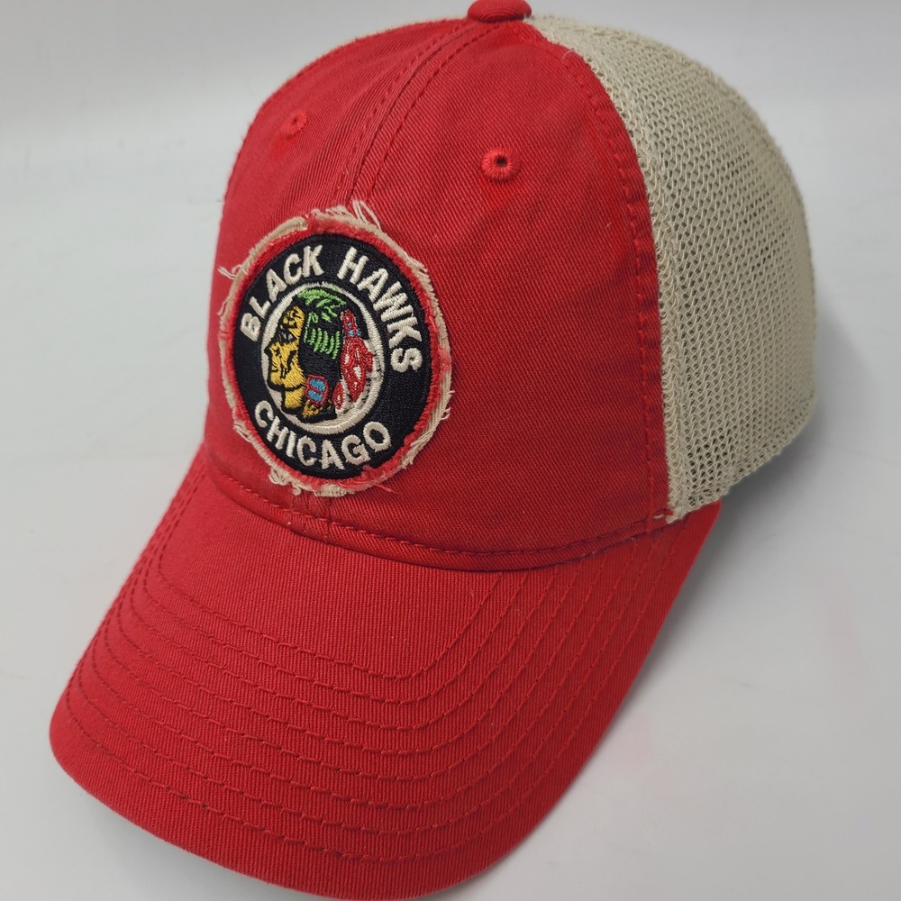 Chicago Blackhawks Hat Snapback Trucker Mesh CCM‎ Red Beige NHL Hockey Logo Men
